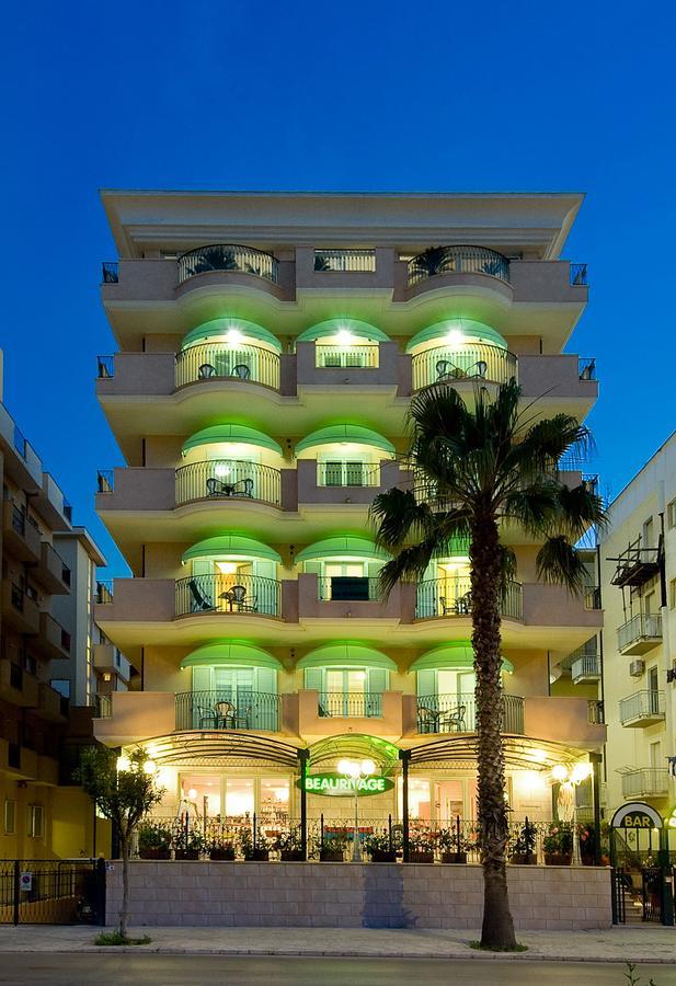 Beaurivage Aparthotel Сан Бенедето дел Тронто Екстериор снимка